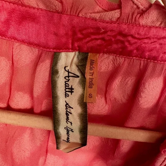 Aratta Pink Blouse with Textured Design - Picture 11 of 16